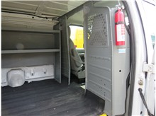 Vehicle Thumb #20