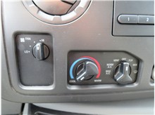 Vehicle Thumb #27