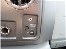 Vehicle Thumb #29