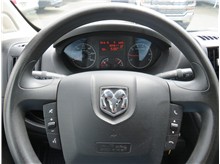 Vehicle Thumb #33