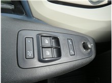 Vehicle Thumb #43