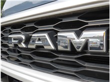 Vehicle Thumb #46