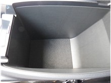 Vehicle Thumb #26