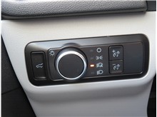 Vehicle Thumb #50