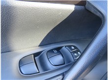 Vehicle Thumb #46