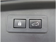 Vehicle Thumb #24