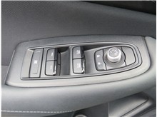 Vehicle Thumb #57