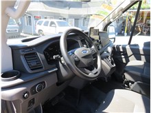 Vehicle Thumb #17