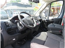 Vehicle Thumb #15