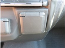 Vehicle Thumb #28