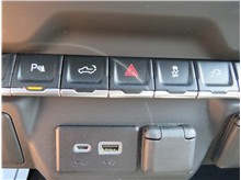 Vehicle Thumb #30