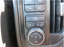 Vehicle Thumb #43