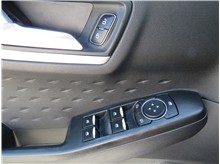Vehicle Thumb #46