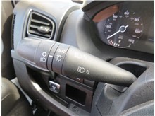 Vehicle Thumb #40