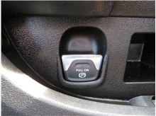 Vehicle Thumb #43