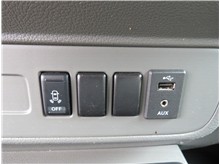 Vehicle Thumb #32