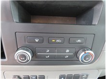 Vehicle Thumb #33