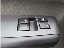 Vehicle Thumb #49