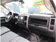 Vehicle Thumb #18