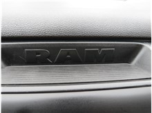 Vehicle Thumb #28