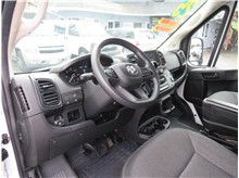 Vehicle Thumb #15
