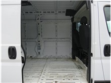 Vehicle Thumb #22