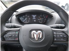 Vehicle Thumb #37