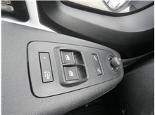 Vehicle Thumb #49
