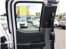 Vehicle Thumb #23