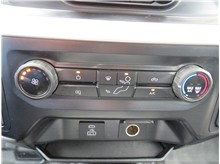 Vehicle Thumb #26