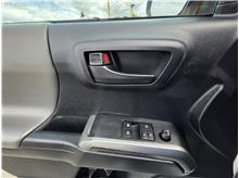Vehicle Thumb #53