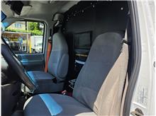 Vehicle Thumb #16