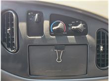 Vehicle Thumb #27