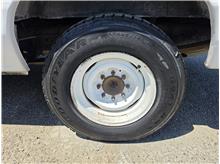 Vehicle Thumb #46