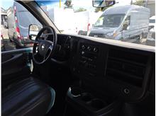 Vehicle Thumb #26