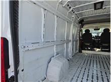 Vehicle Thumb #18