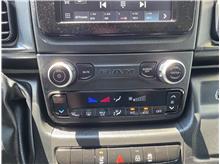 Vehicle Thumb #28