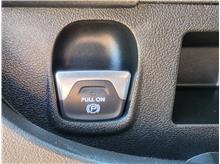 Vehicle Thumb #47