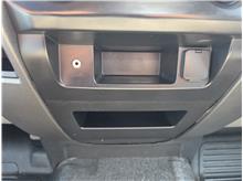 Vehicle Thumb #22