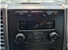 Vehicle Thumb #24