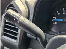 Vehicle Thumb #33