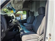 Vehicle Thumb #15