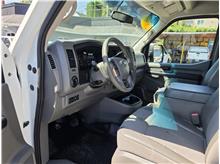 Vehicle Thumb #16