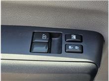 Vehicle Thumb #47
