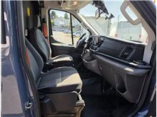 Vehicle Thumb #24