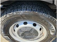 Vehicle Thumb #59