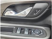 Vehicle Thumb #50