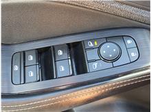 Vehicle Thumb #50