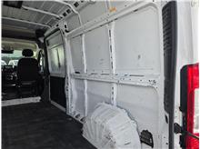 Vehicle Thumb #20