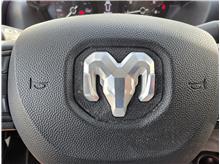Vehicle Thumb #34